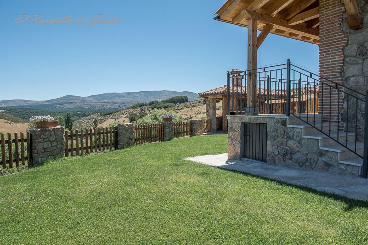 El Rondillo De Gredos Guest House Hoyos del Collado Екстериор снимка